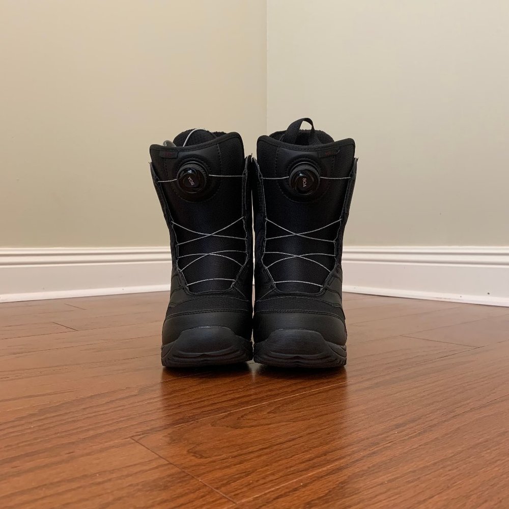 EUC-Women's Burton Mint BOA® Snowboard Boots_size 7.5